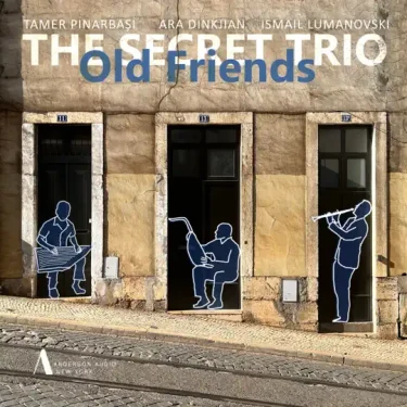 文化も時代も超越する音楽の深淵──。シークレット・トリオ新譜『Old